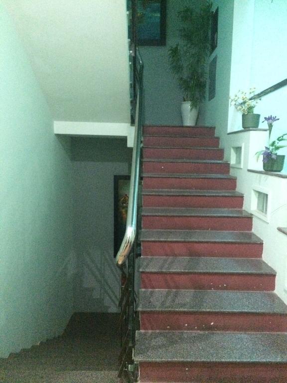 Emt Homestay Hue Vietnam Exterior photo